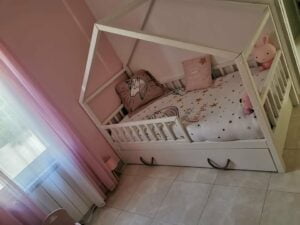 Kinderbetten im skandinavischen Stil